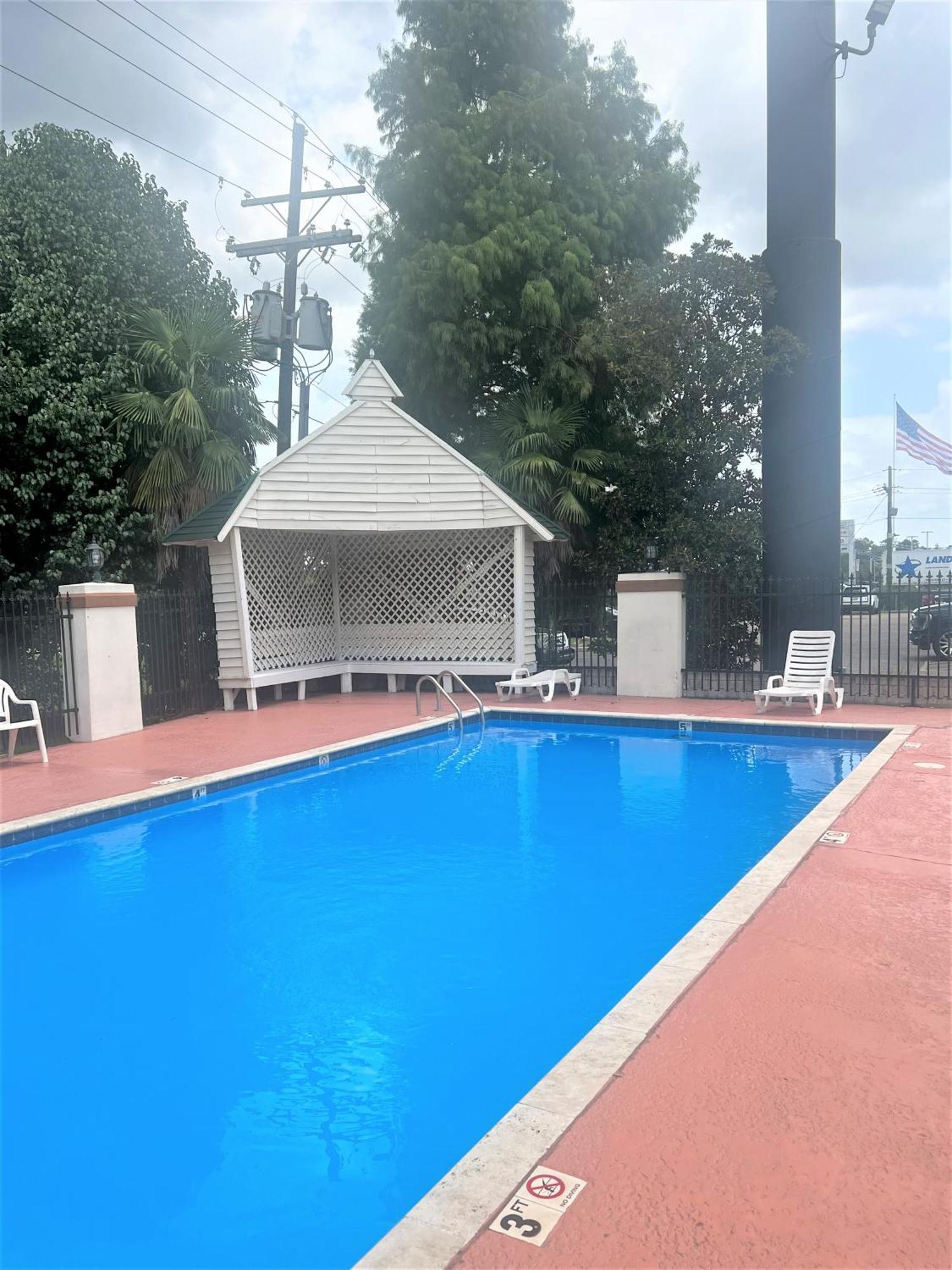 Days Inn By Wyndham Denham Springs-Baton Rouge East Екстер'єр фото